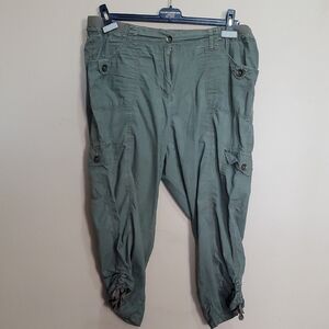 My Style Green Cargo Capri Pants Size Large